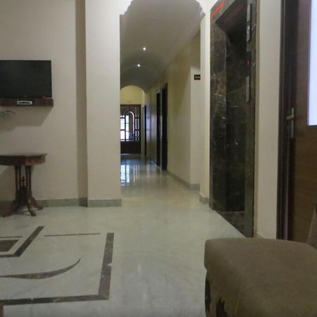 Hotel Sandhu Palace Jodhpur  Ngoại thất bức ảnh
