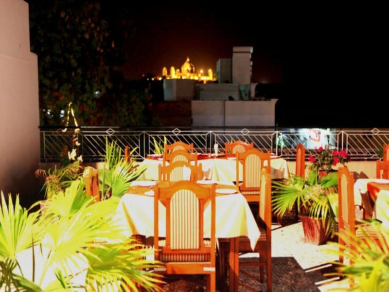Hotel Sandhu Palace Jodhpur  Ngoại thất bức ảnh